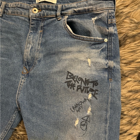 ZARA DISTRESSED JEANS SLIM STRAIGHT SZ 38 - Picture 6 of 8